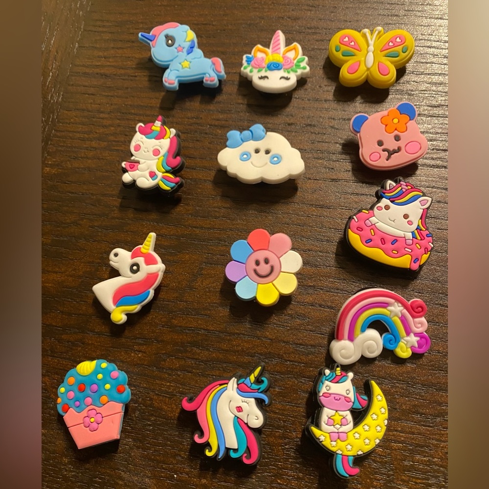Croc charms